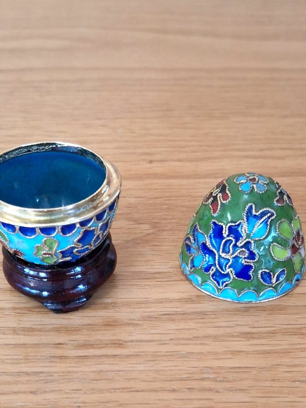 Vintage Cloisonne Egg Trinket Box - Picture 3 of 5